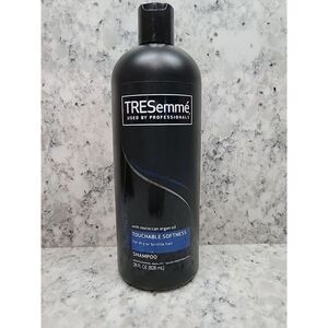 Tresemme Shampoo Smooth & Silky‎ For Dry Brittle Hair 28oz NEW